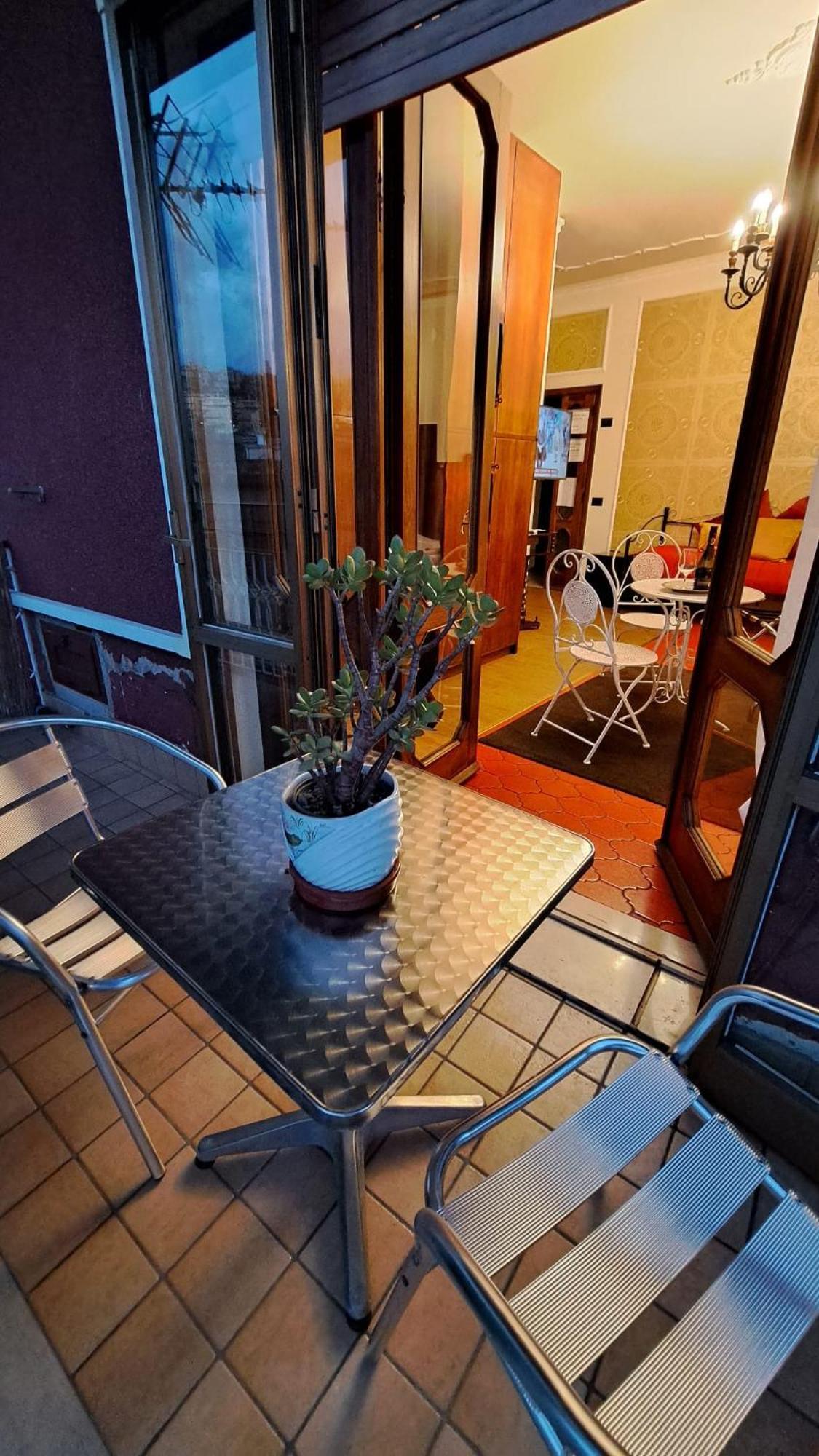 B&B Centrum 帕尔米 外观 照片